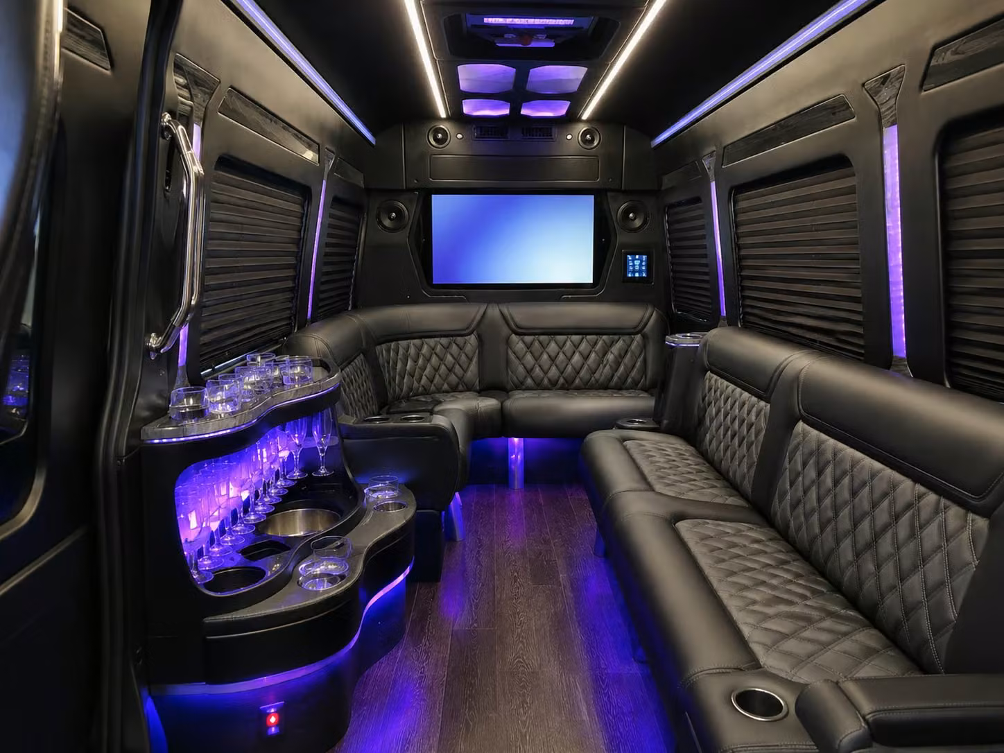 airport transfer shuttles between lawrence and kansas city international airport