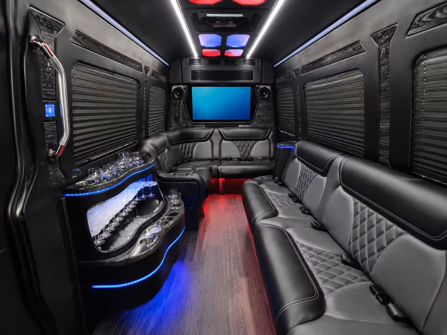 multi day and overnight long distance bus trips starting in lawrence